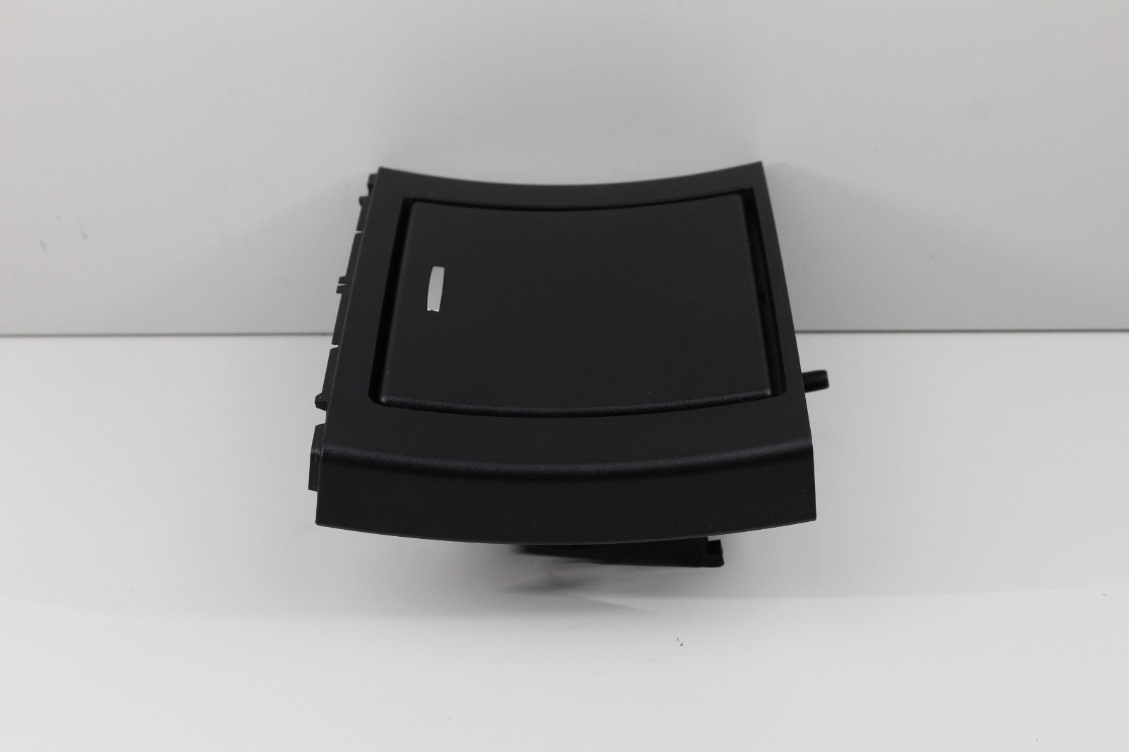 2010-2013 Mercedes E class W212 Console Center Storage Ashtray OEM A2126803805