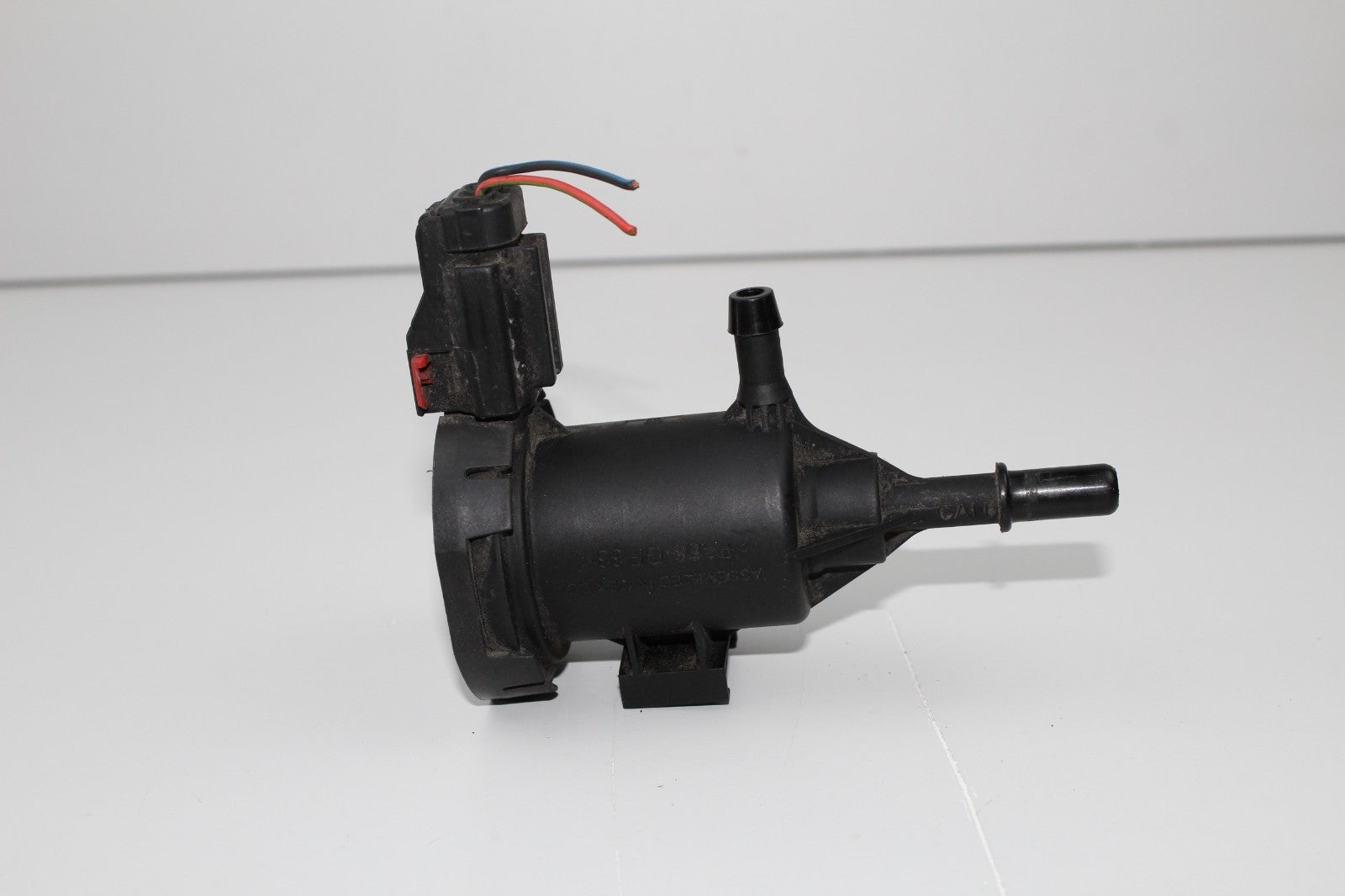 2012-18 MERCEDES E350 FUEL VAPOR CANISTER PURGE VALVE OEM A0014760532