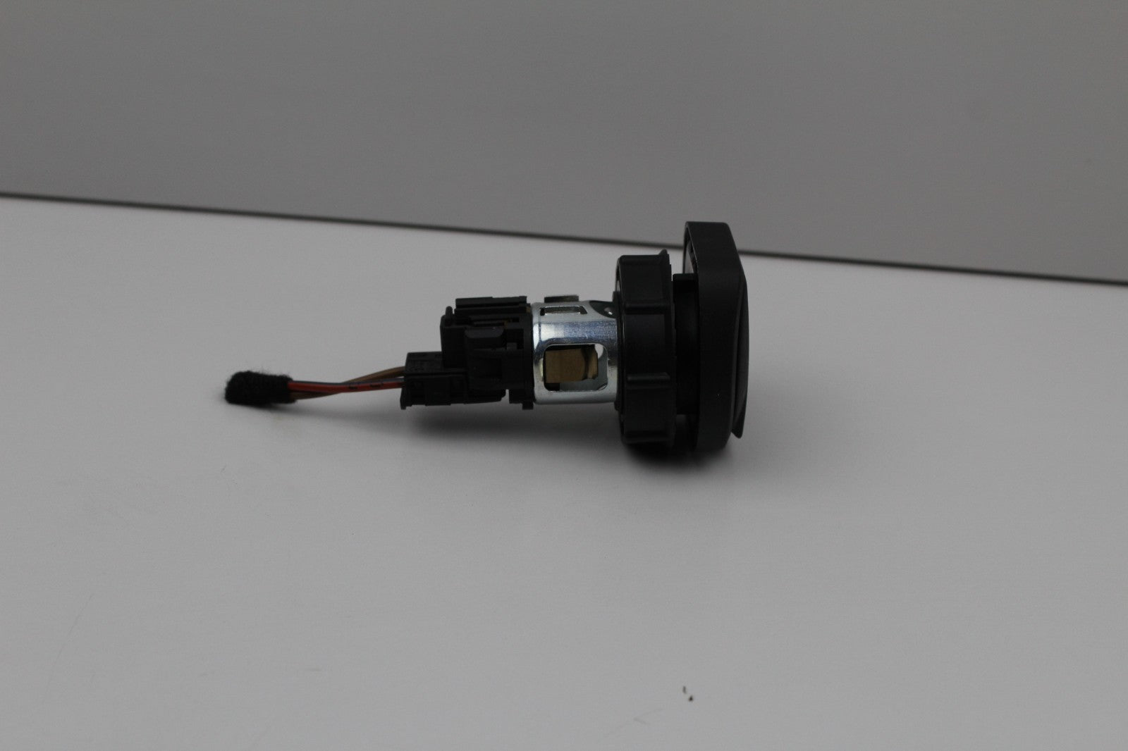 2011-16 MERCEDES E350 PORT N2 WIRE PLUG CONNECTOR OEM 0375450228