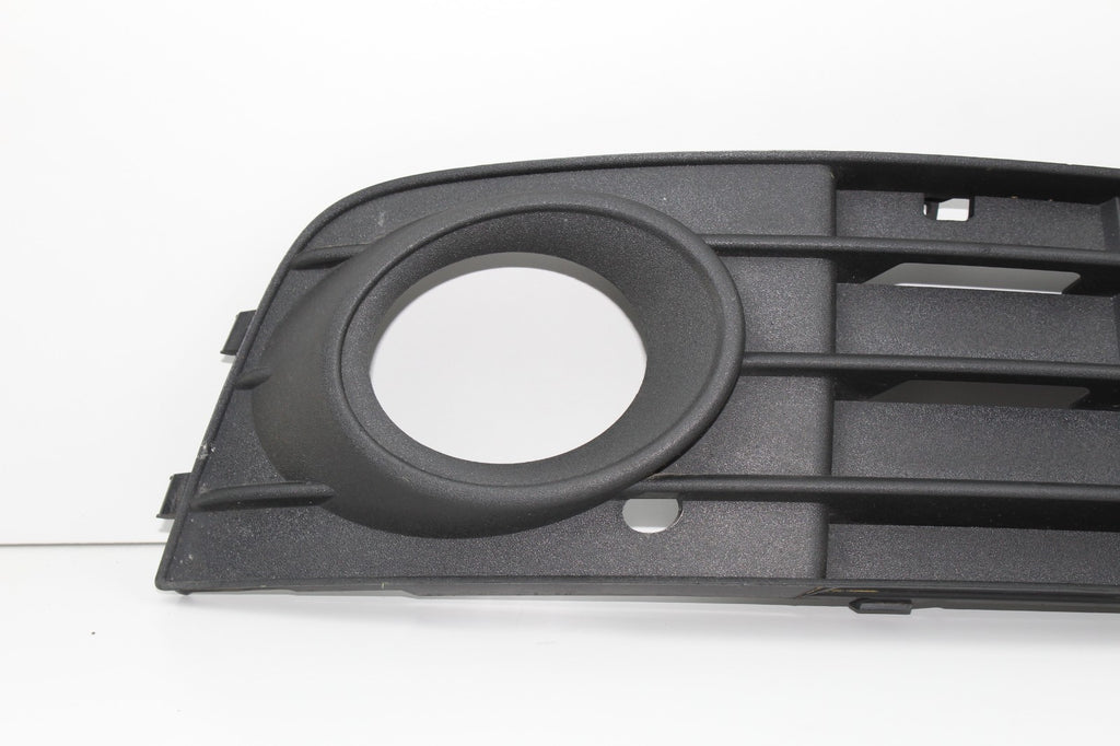 2009-12 AUDI A4 FRONT RIGHT FOG LIGHT GRILLE OEM 8K0807682A