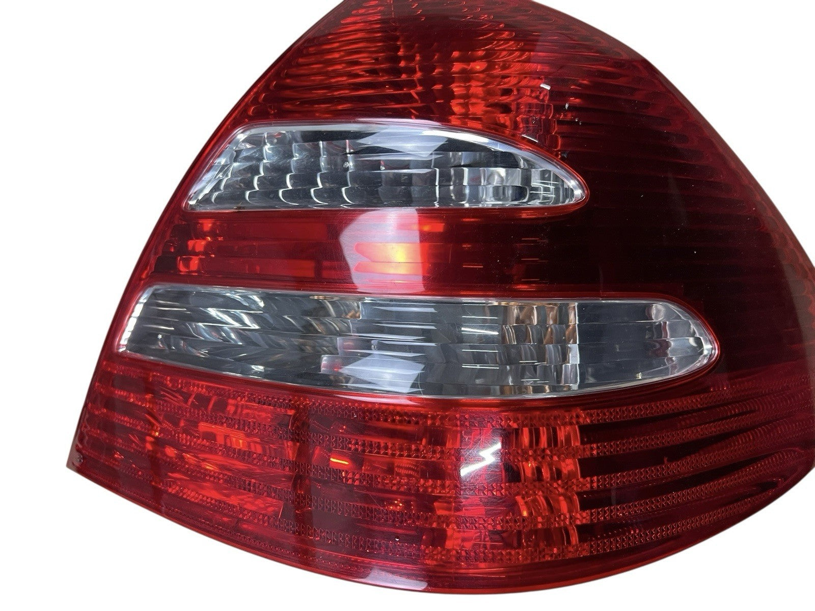 03-09 MERCEDES E350 REAR RIGHT PASSENGER SIDE TAIL LIGHT LAMP OEM A2118200454
