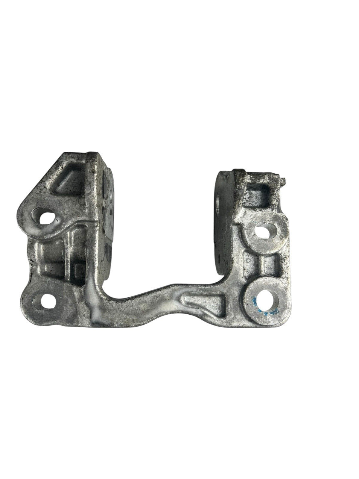 2015 Ford Engine Mounting Bracket   8G13-6B033-AG OEM