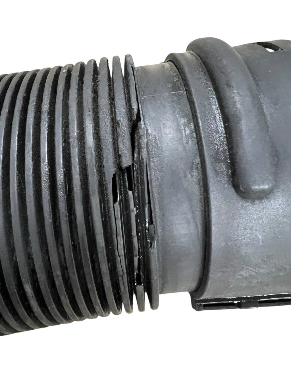 11-13 BMW E70 X5  ENGINE AIR INTAKE DUCT ASSEMBLY HOSE OEM 13717571344