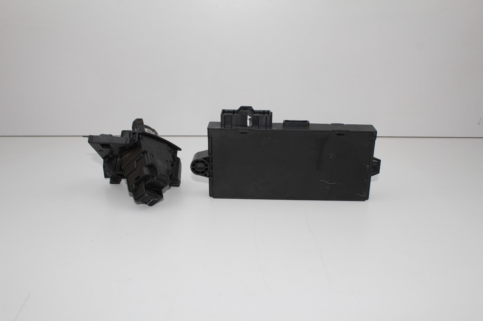 2011-2013 BMW X5 E70 E71 X6 E71 CAS3 CAR ACCESS SYSTEM CONTROL MODULE OEM