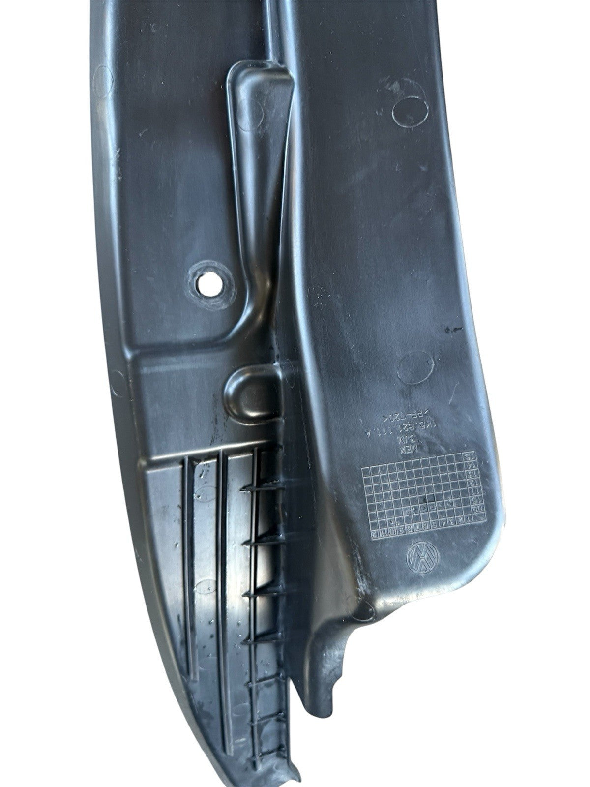 10-14 Volkswagen Jetta Sportwagen Left Fender End Plate OEM 1K5 821 111 A
