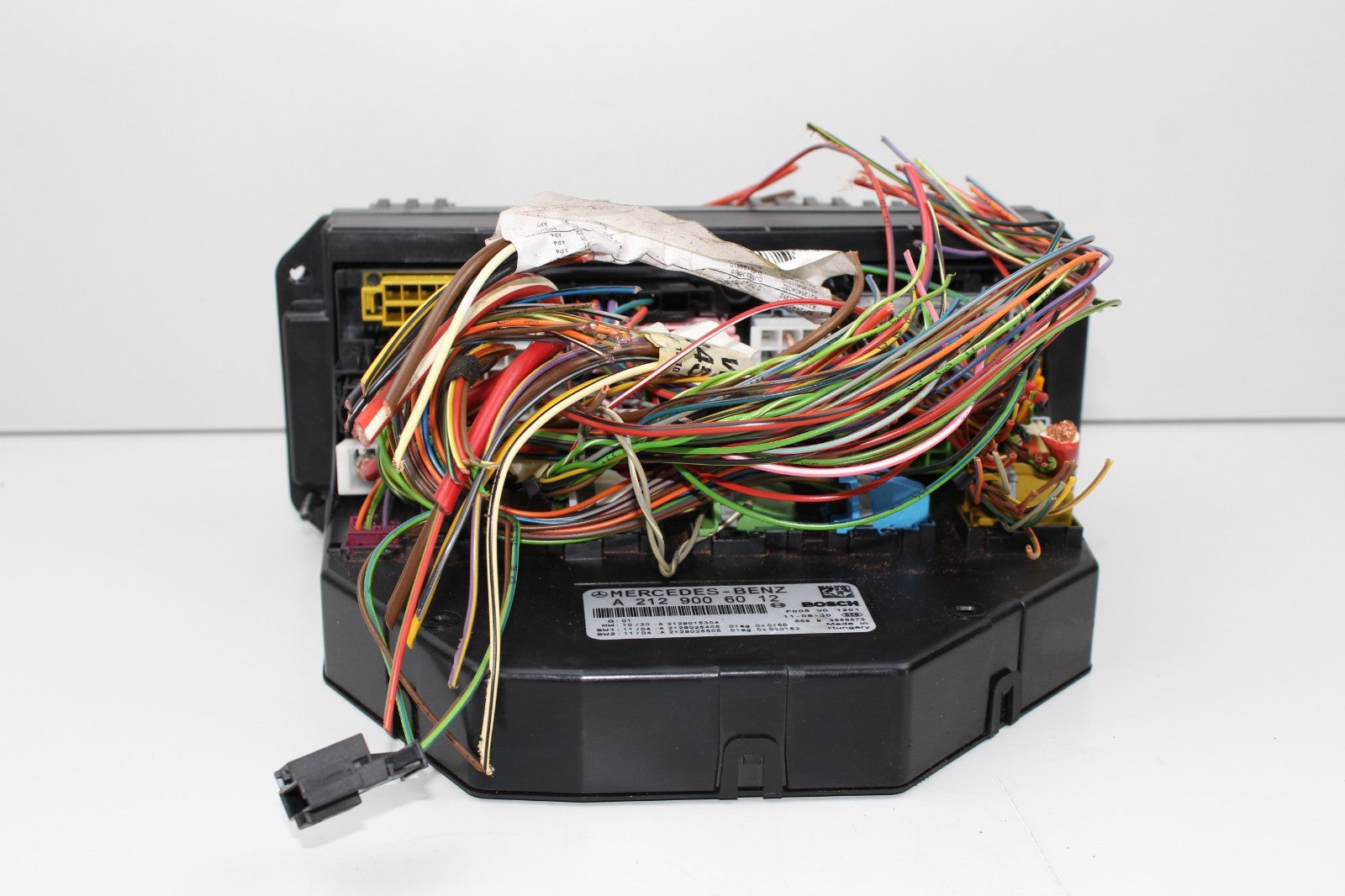 2010-16 MERCEDES E350 FRONT SAM FUSE BOX RELAY OEM A2129006012