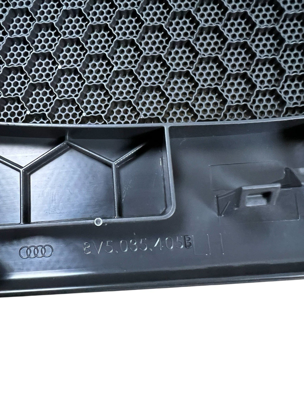 ✅ 2015 - 2018 AUDI A3 REAR LEFT SIDE PARCEL SHELF SPEAKER COVER 8V5035405B OEM