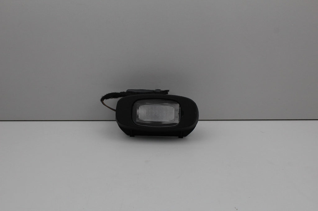 2010-16 MERCEDES E350 FRONT RIGHT INTERIORDOME LIGHT OEM A2129140010