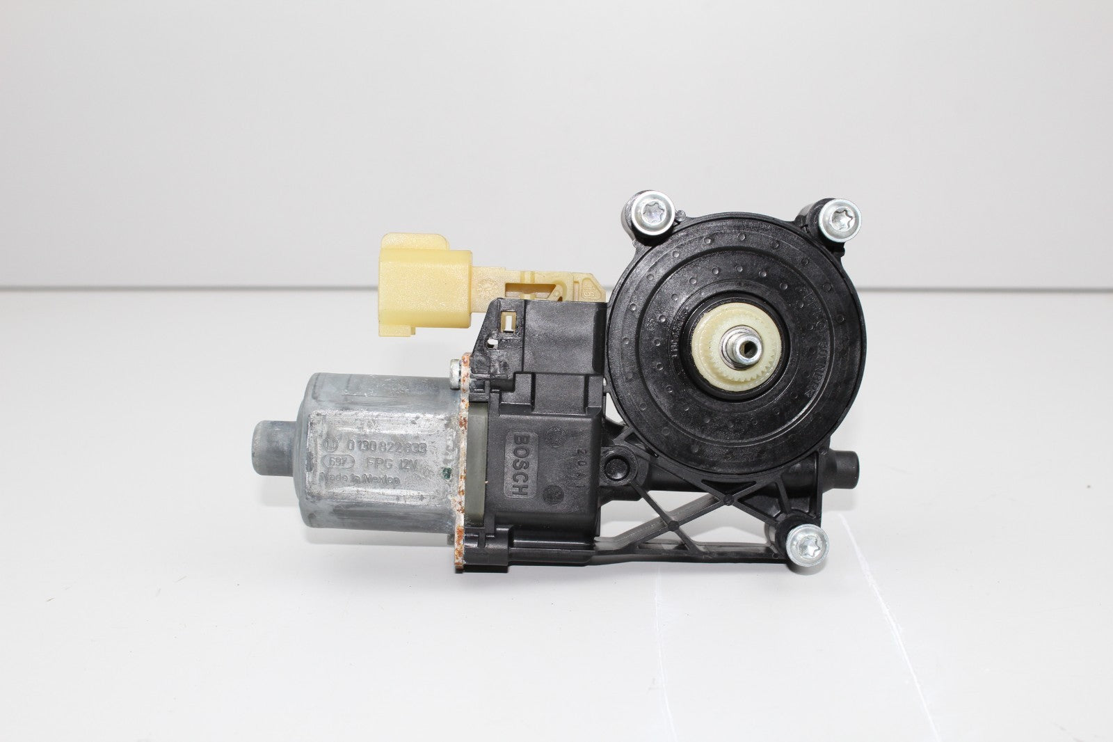 2013-20 LINCOLN MKZ REAR RIGHT SIDE POWER WINDOW MOTOR OEM 0130822833