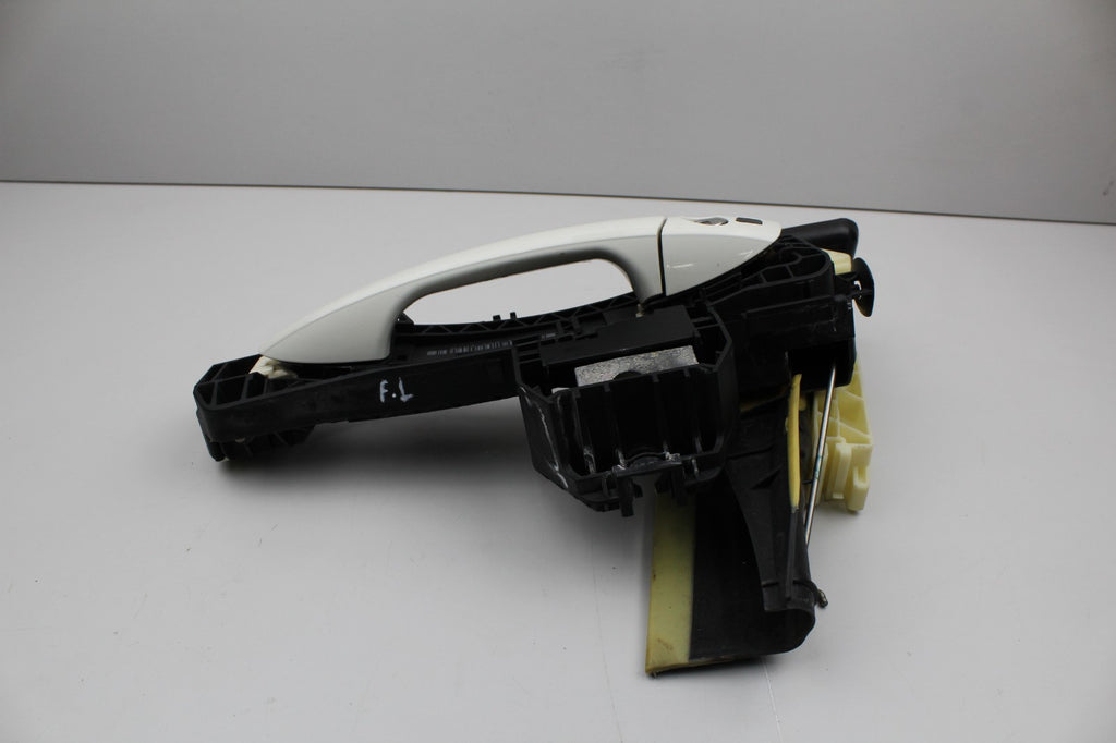 2014-19 MERCEDES E350 FRONT LEFT SIDE DRIVER DOOR HANDLE OEM A2047601534