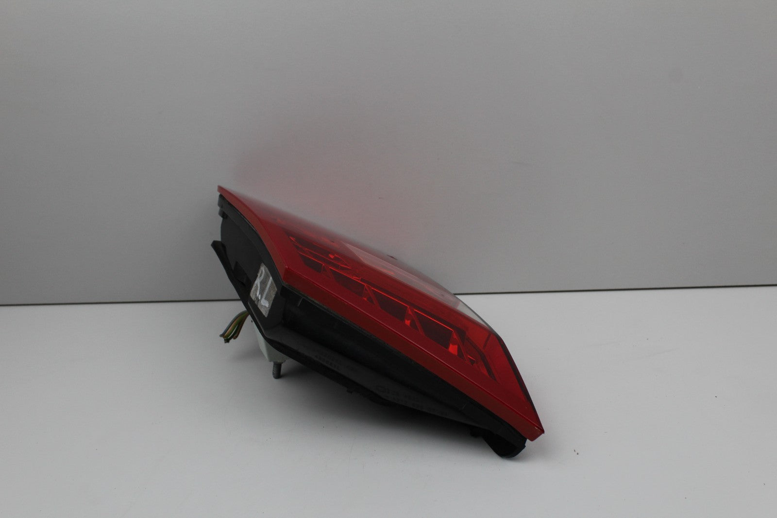 2010-2013 MERCEDES W212 E350 REAR LEFT DRIVER SIDE INNER TAIL LIGHT LAMP OEM