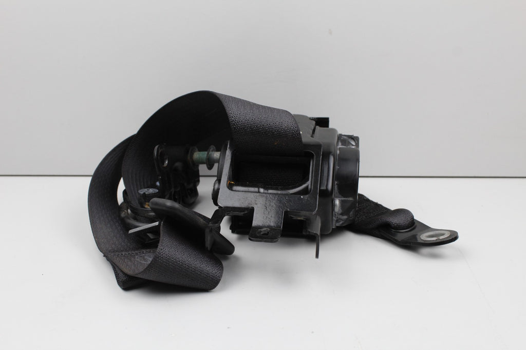 2015-23 DODGE CHALLENGER FRONT RIGHT PASSENGER SIDE SEAT BELT OEM 6238344