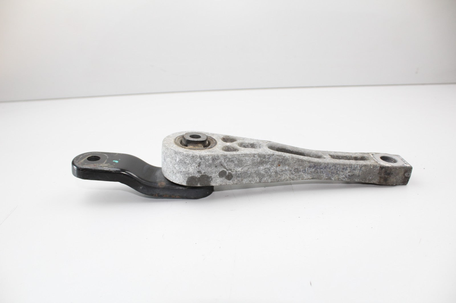 2006-2014 Volkswagen/AUDI Lower Engine Torque Mount 1K0199855 OEM