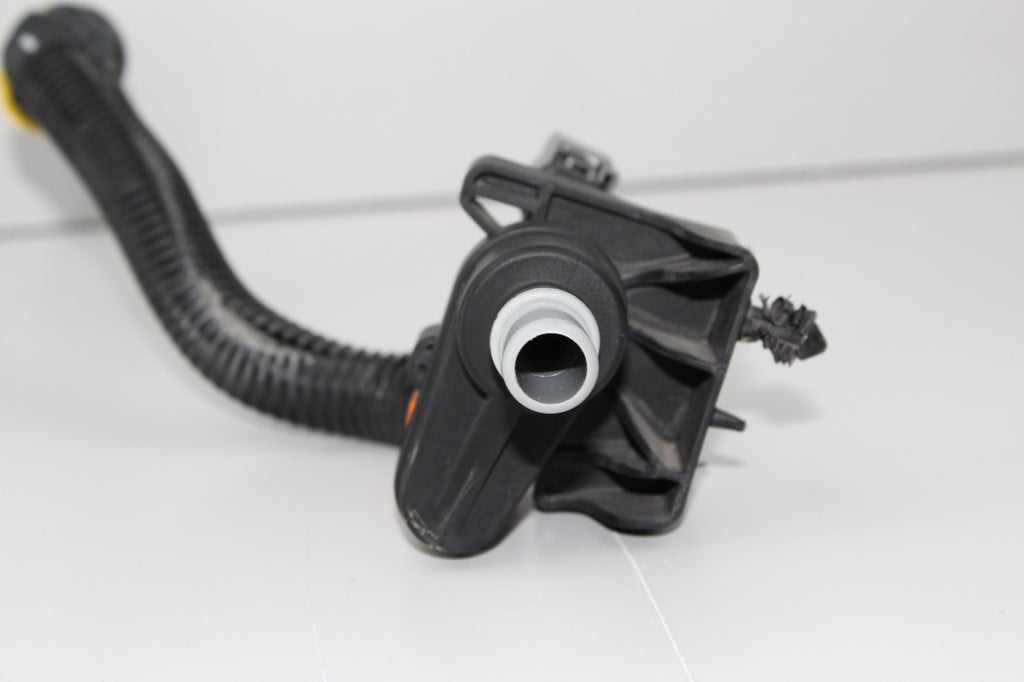 2917-2020 LINCOLN MKZ FUEL VAPOR VALVE WITH HOSE OEM HG939D333