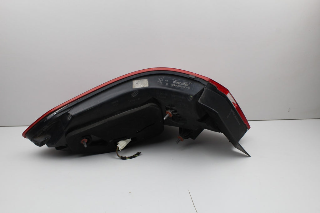 10-13 Mercedes W212 E350 E550 Right Passenger Side Tail Light Lamp OEM