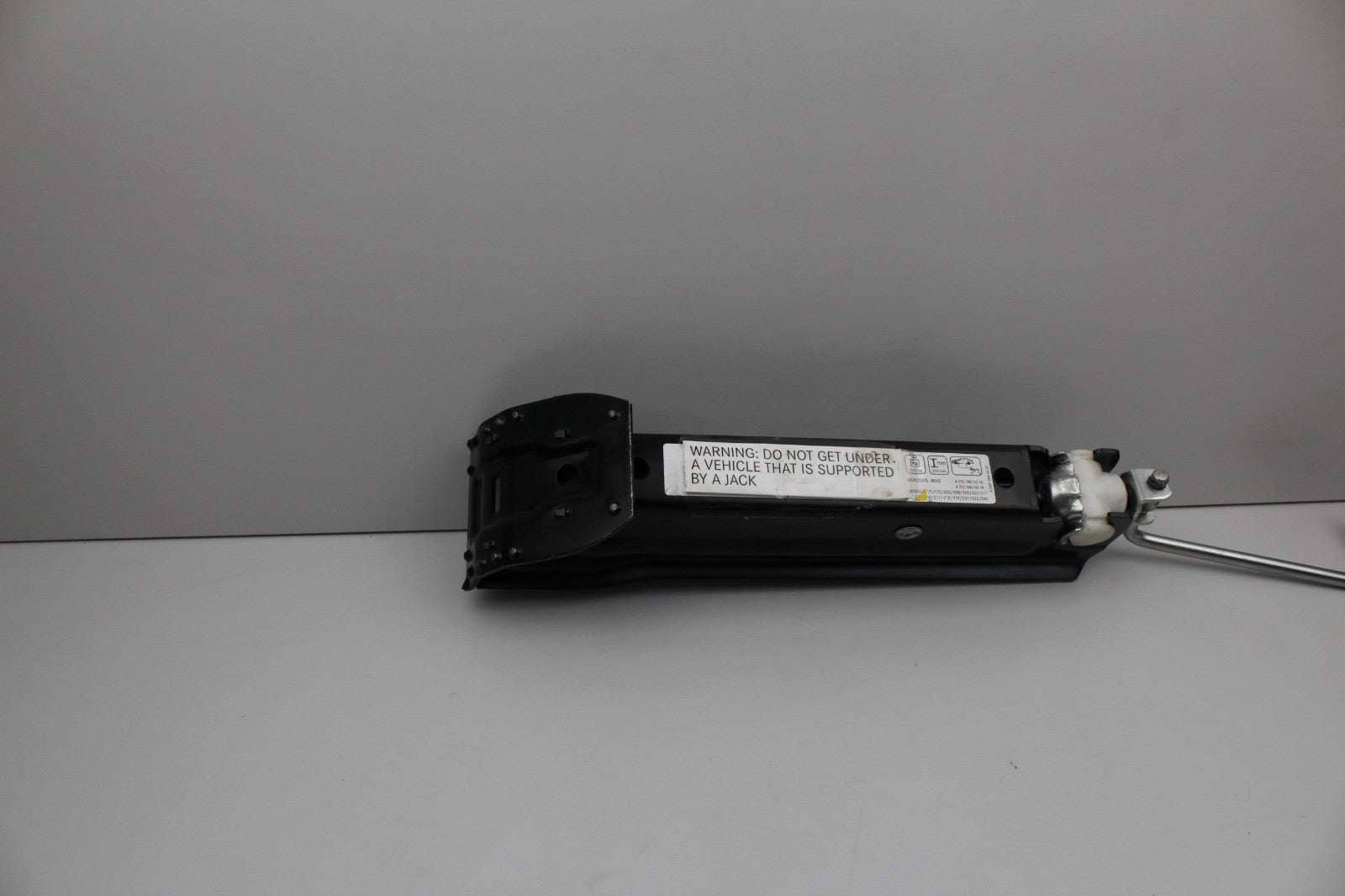 2010-16 MERCEDES E350 SPARE TIRE WHEEL JACK TOOL OEM A2125800218