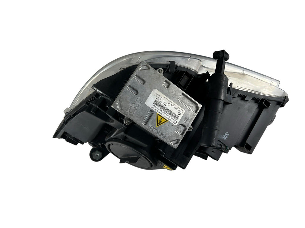 08-11 Mercedes W204 C350 C300 Right Side Headlight Lamp Xenon Assembly OEM