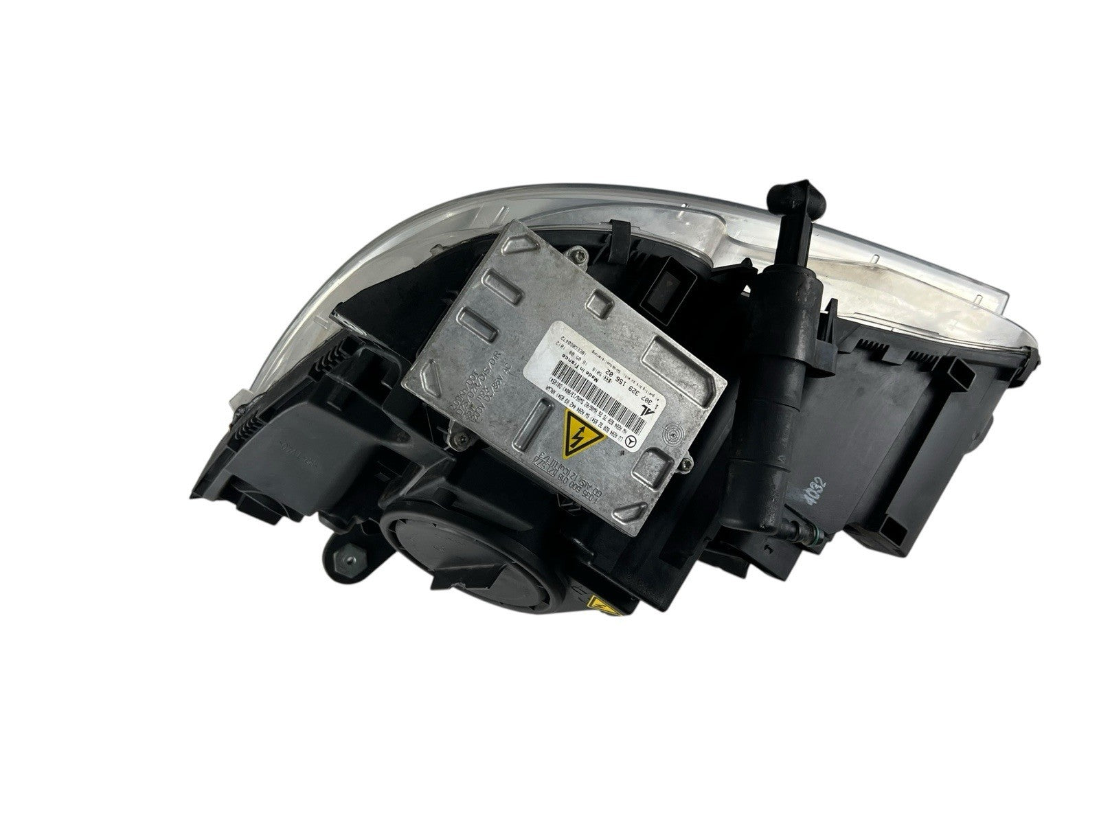 08-11 Mercedes W204 C350 C300 Right Side Headlight Lamp Xenon Assembly OEM