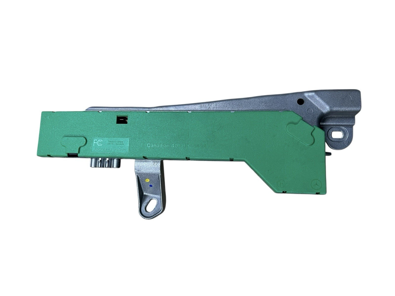 06-09 MERCEDES E350 Left  ANTENNA STEREO AMPLIFIER BOOSTER A2118200689 OEM