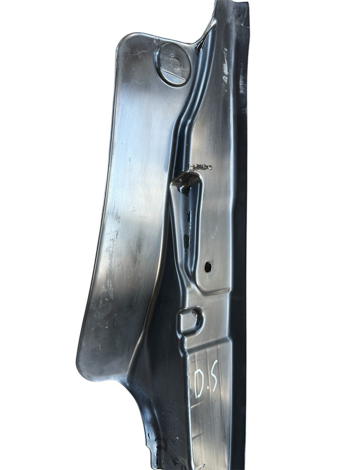 10-14 Volkswagen Jetta Sportwagen Left Fender End Plate OEM 1K5 821 111 A