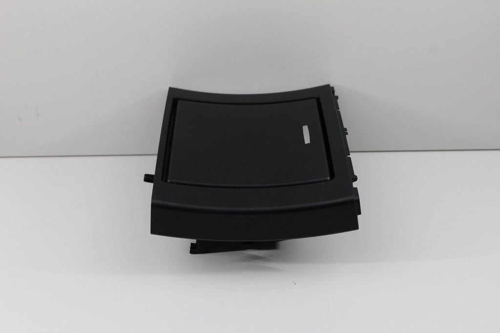 2010-2013 Mercedes E class W212 Console Center Storage Ashtray OEM A2126803805