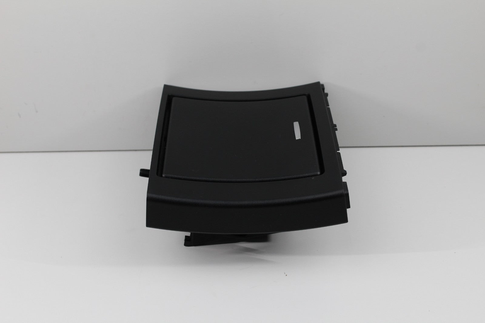 2010-2013 Mercedes E class W212 Console Center Storage Ashtray OEM A2126803805