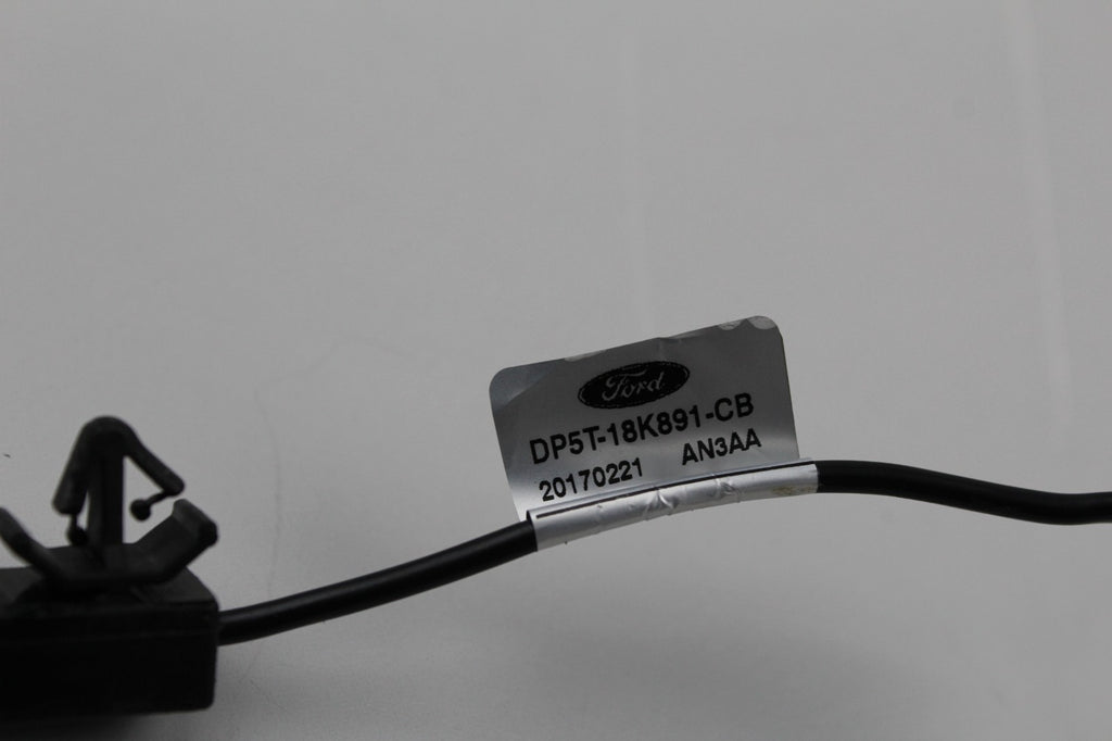 2017-2020 Lincoln MKZ Rear RH Radio Antenna Isolator Module OEM DP5T18K891CB