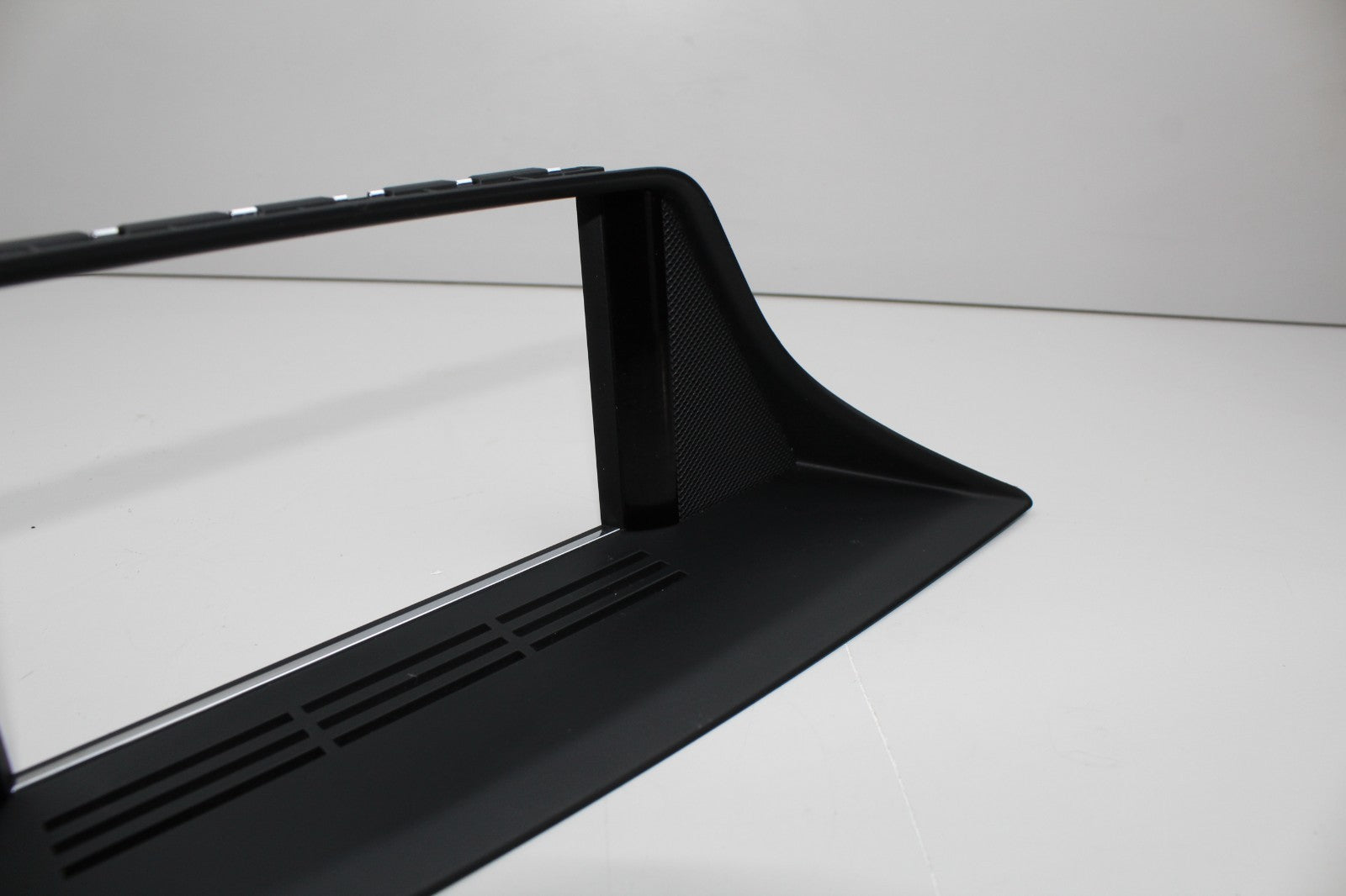 2010-14 MERCEDES E350 DASHBOARD DISPLAY SCREEN TRIM BEZEL COVER OEM A2126801436