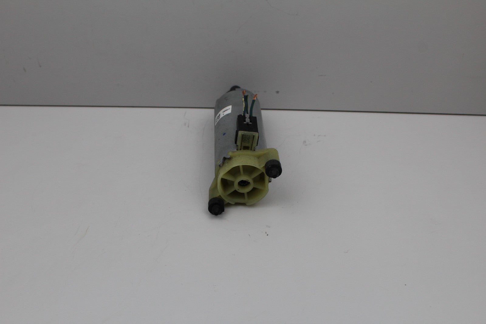 2012-18 MERCEDES E350 FRONT LEFT OR RIGHT SEAT ADJUSTMENT MOTOR OEM 0130002623