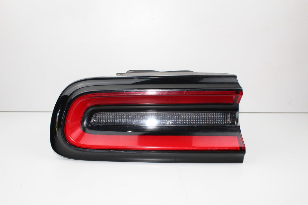 2015-20 DODGE CHALLENGER LEFT DRIVER SIDE TAIL LIGHT OEM 68174069AC