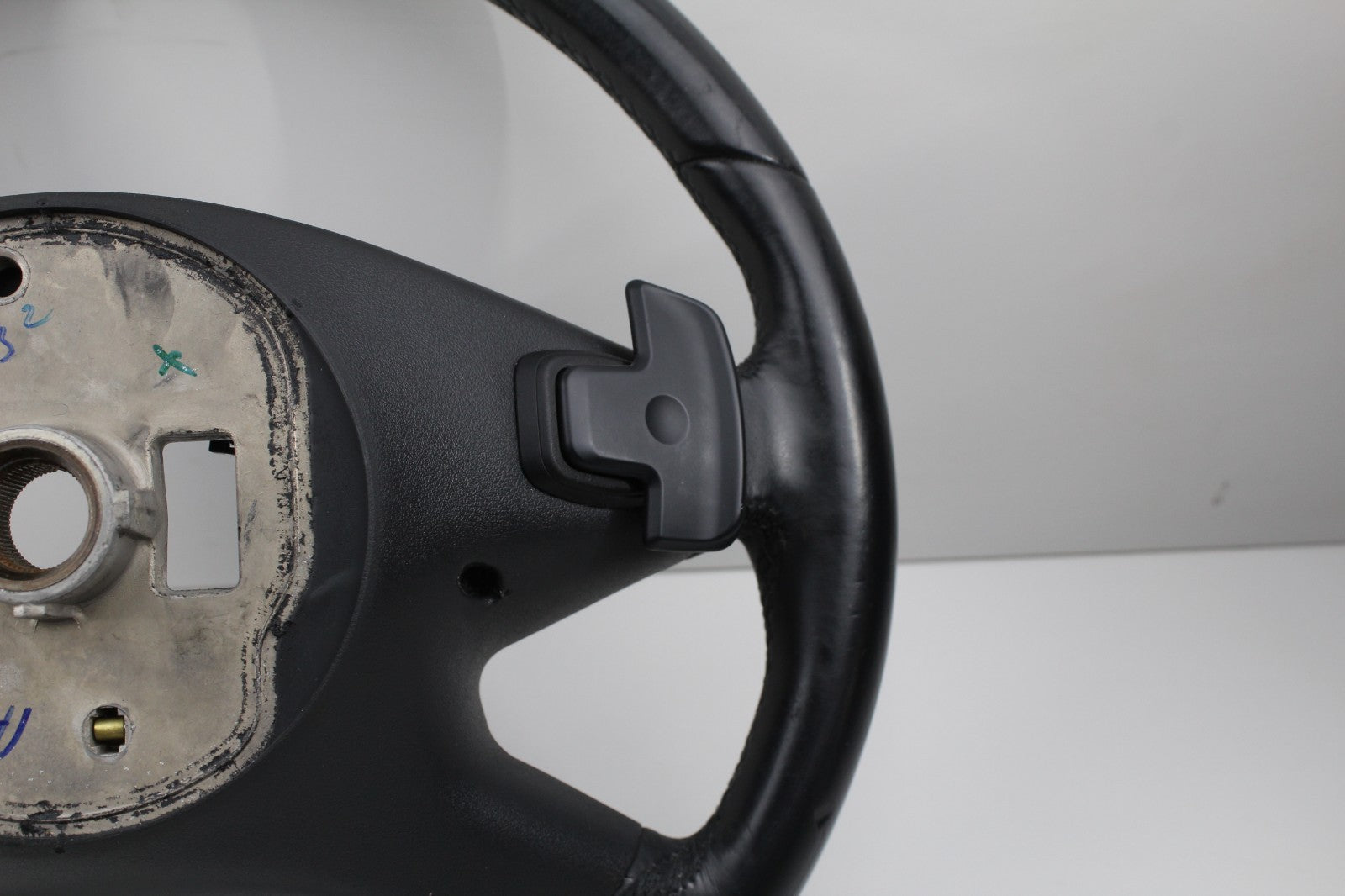 2010-13 MERCEDES E350 STEERING WHEEL WITH PADDLE SHIFTERS OEM A2124600403