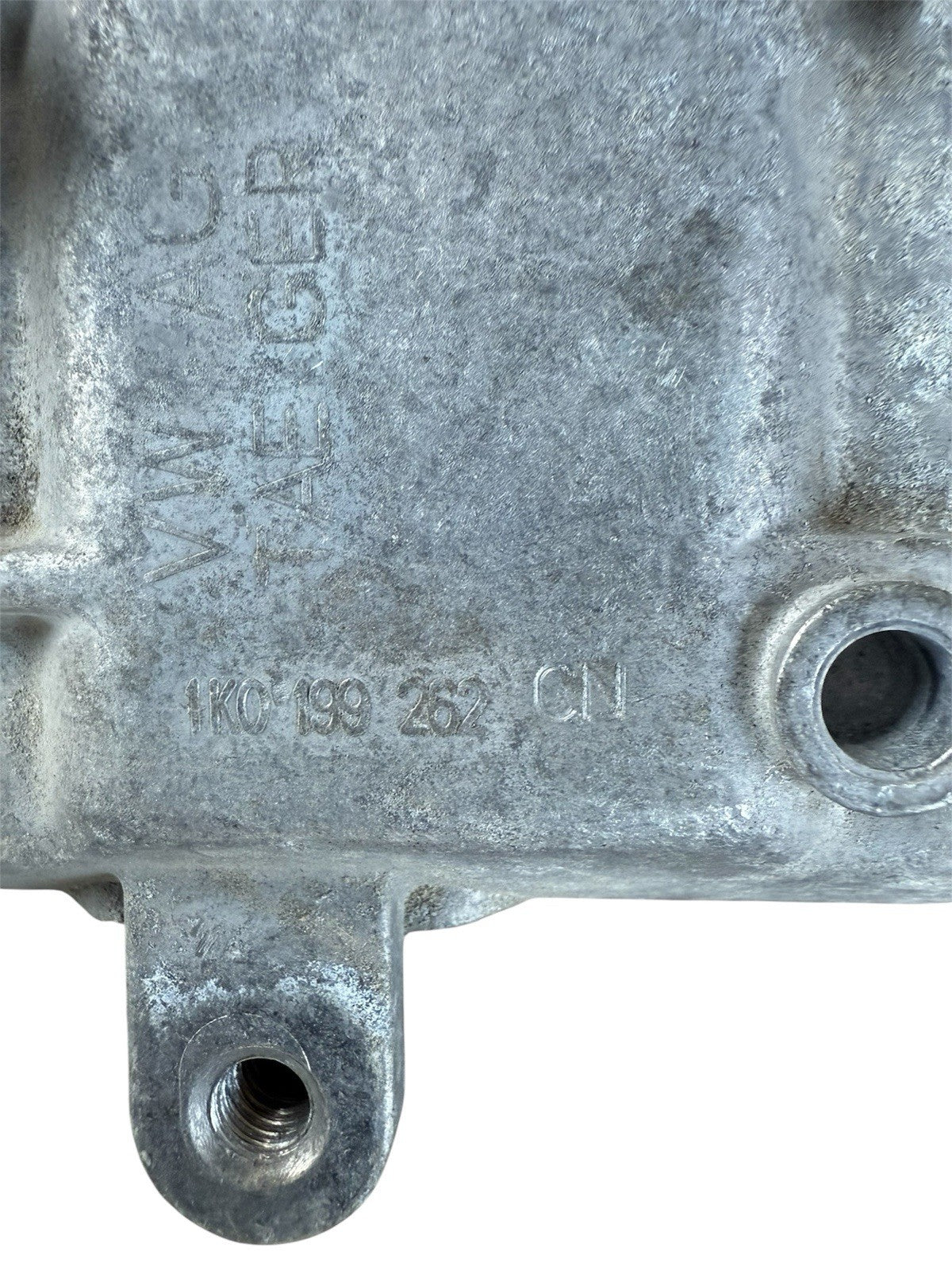 10-14 Volkswagen Jetta Right Side Engine Mount  Diesel TDI OEM 1K0 199 262 CN
