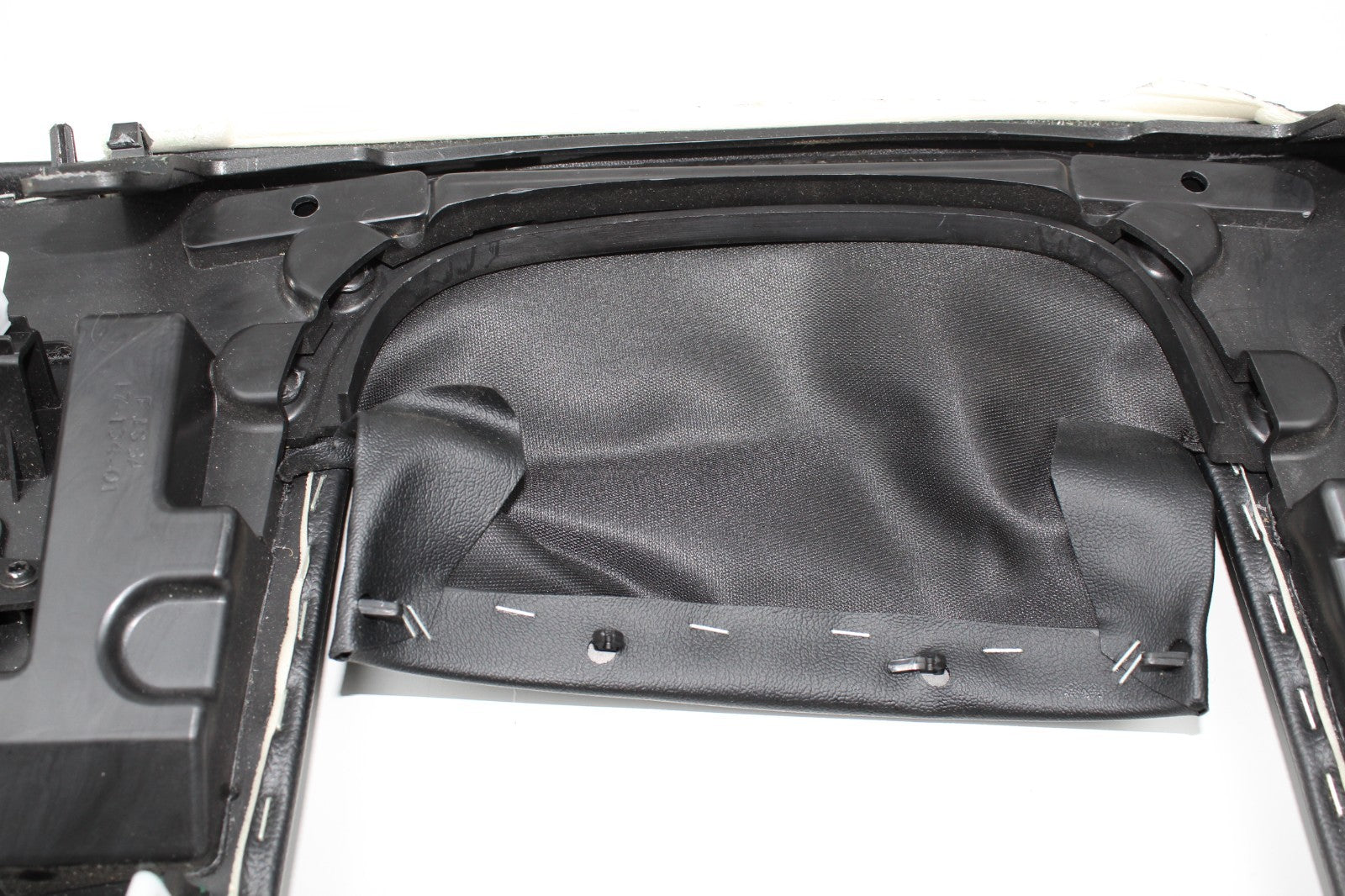 2017-20 LINCOLN MKZ FRONT LEFT DRIVER SIDE UNDER DASH KNEE PANEL OEM HP53F044F08