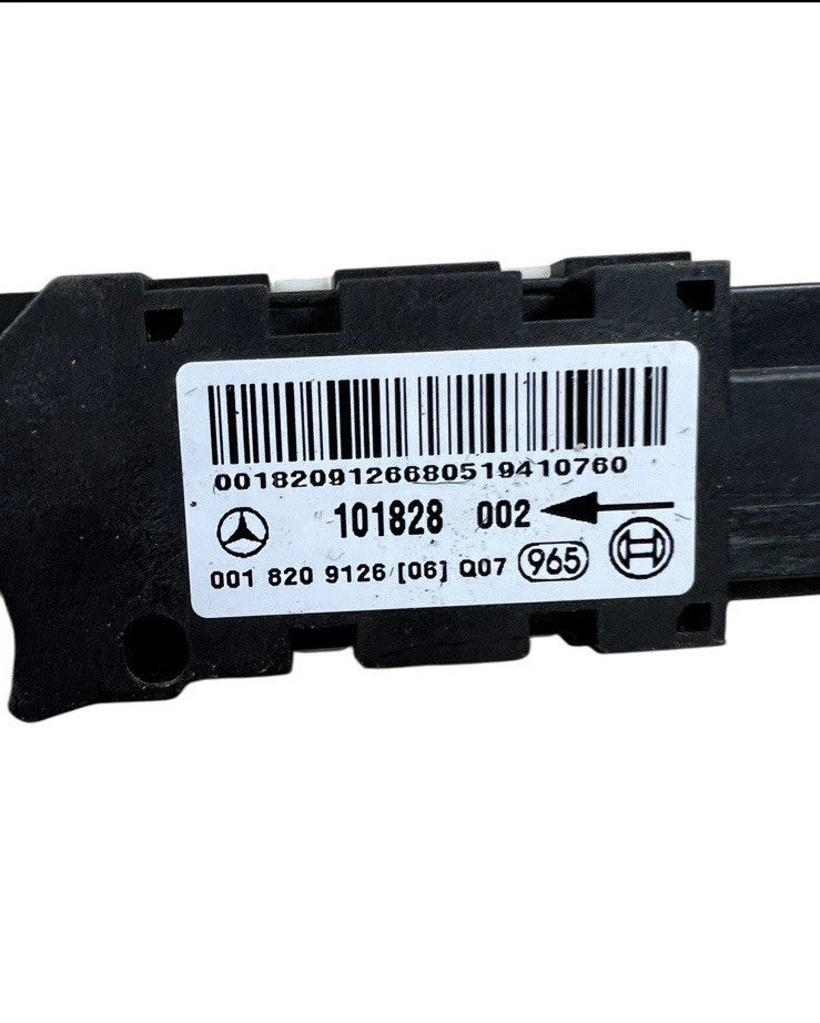 2003-2009 Mercedes W211 E350 E550 Sensor Module OEM 001 820 9126 06 Q07