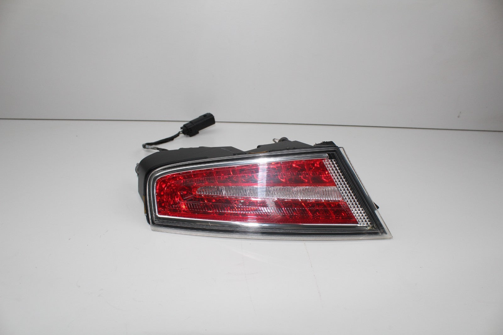 2017 LINCOLN MKZ REAR LEFT TAIL LIGHT QUARTER PANEL OEM DP5313405AL