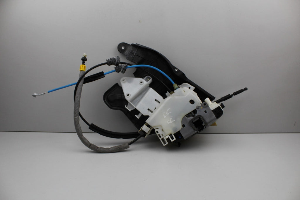 2008-13 MERCEDES BENZ E350 REAR RIGHT DOOR LOCK DRIVER SIDE OEM