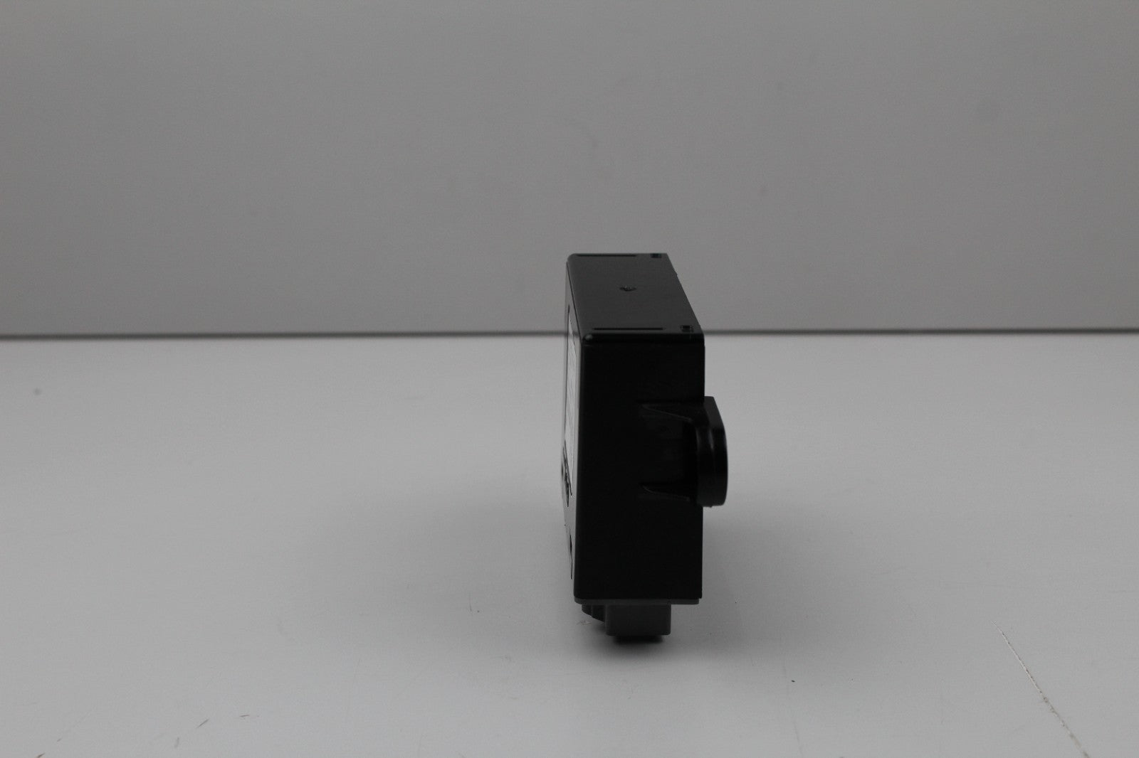 2017-20 LINCOLN MKZ CONTINENTAL RIGHT  FRONT DOOR CONTROL MODULE OEM GR2T14B533A
