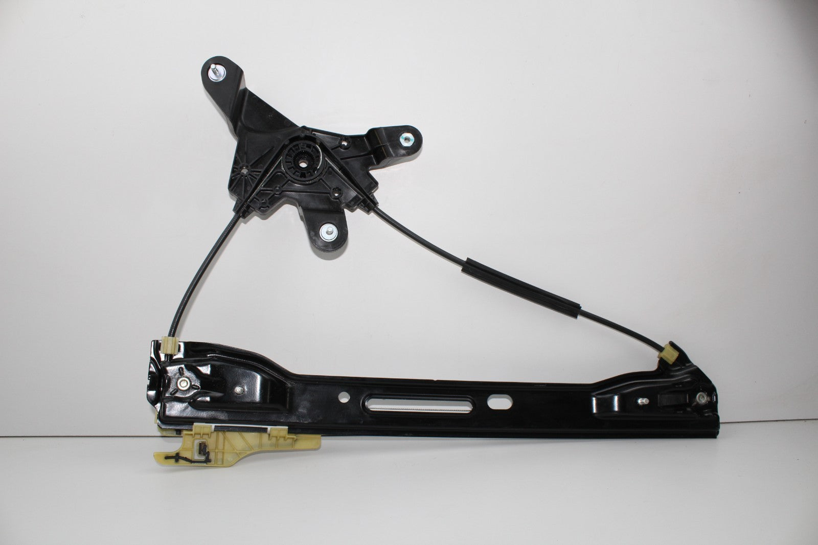 2013-20 FORD TAURUS REAR LEFT WINDOW REGULATOR WITH MOTOR OEM 003719103