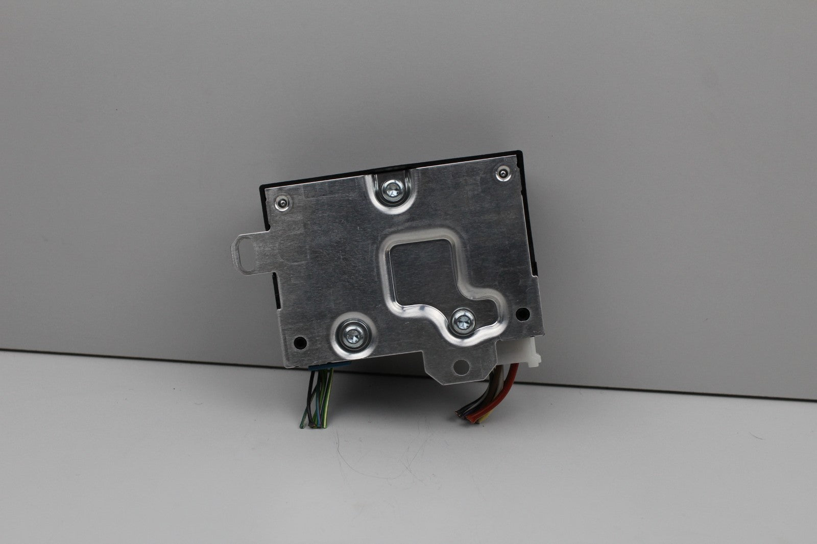 2010-2016 MERCEDES E350 W212 FUEL PUMP CONTROL MODULE A0009004301 OEM