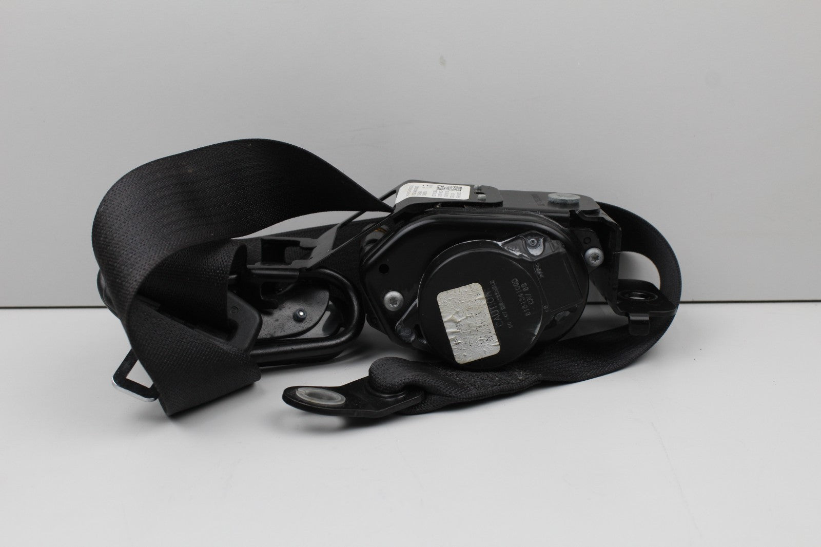 2015-23 DODGE CHALLENGER FRONT RIGHT PASSENGER SIDE SEAT BELT OEM 6238344