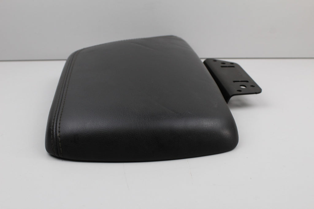 2015-23 DODGE CHALLENGER CENTER CONSOL ARM REST OEM 5LE49LA8AF