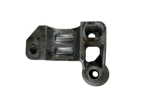 03-06 Front Right Stabilizer Mount Bracket 2113231226 Mercedes W211 E350 OEM