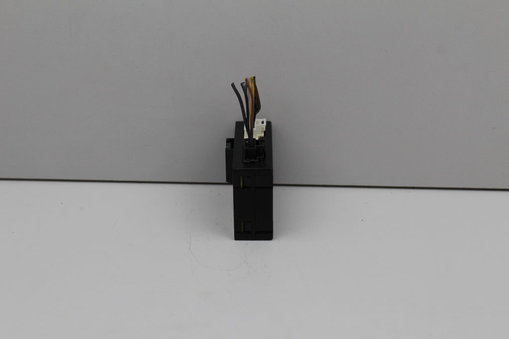 10-16 Mercedes E350 Rear View Backup Camera Control Module Unit OEM A2128270006