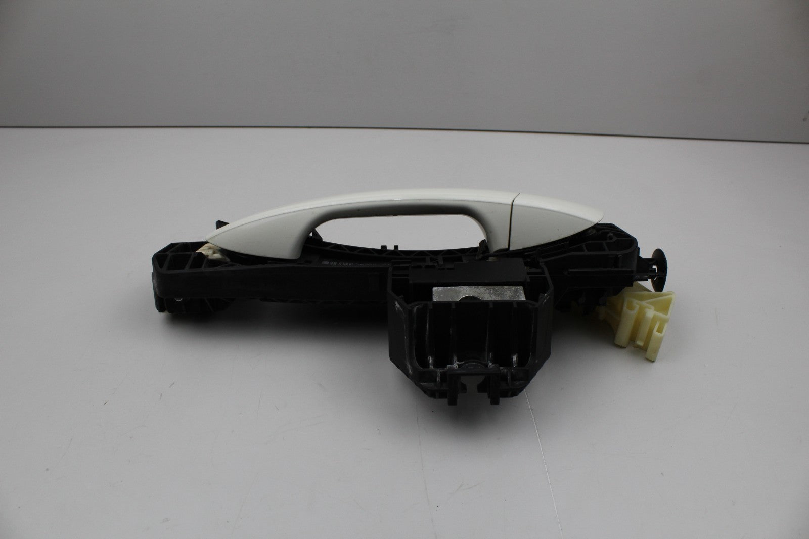 2010-14 MERCEDES E350 REAR LEFT DOOR HANDLE OEM A358601