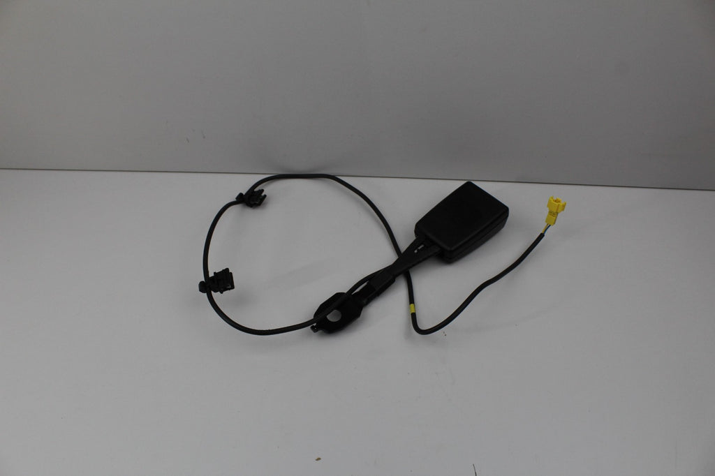 2010-16 MERCEDES E350 FRONT RIGHT SEAT BELT BUCKLE OEM A2128601369