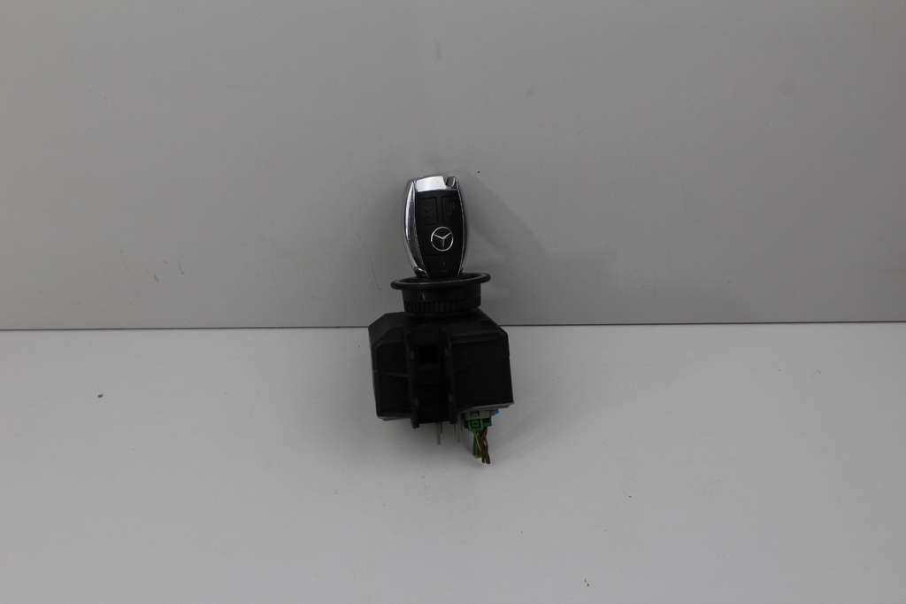 2010-13 MERCEDES E350 IGNITION SWITCH MODULE WITH KEY OEM A2129055800
