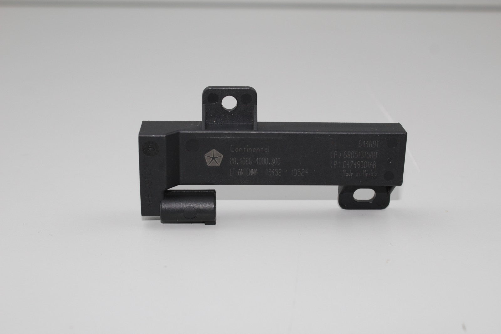 2015-23 DODGE CHALLENGER KEYLESS PASSIVE ENTRY ANTENNA MODULE OEM 644691