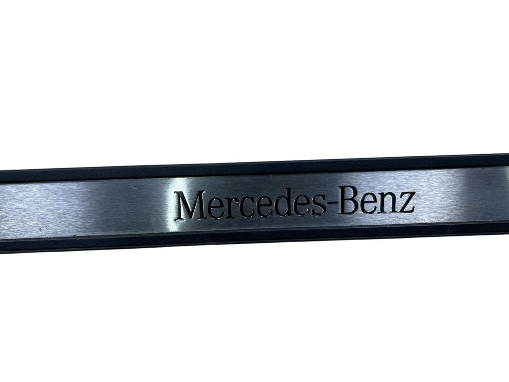 2006 MERCEDES-BENZ E 350 4MATIC Right Front Scuff Guard Trim A2116801435 OEM