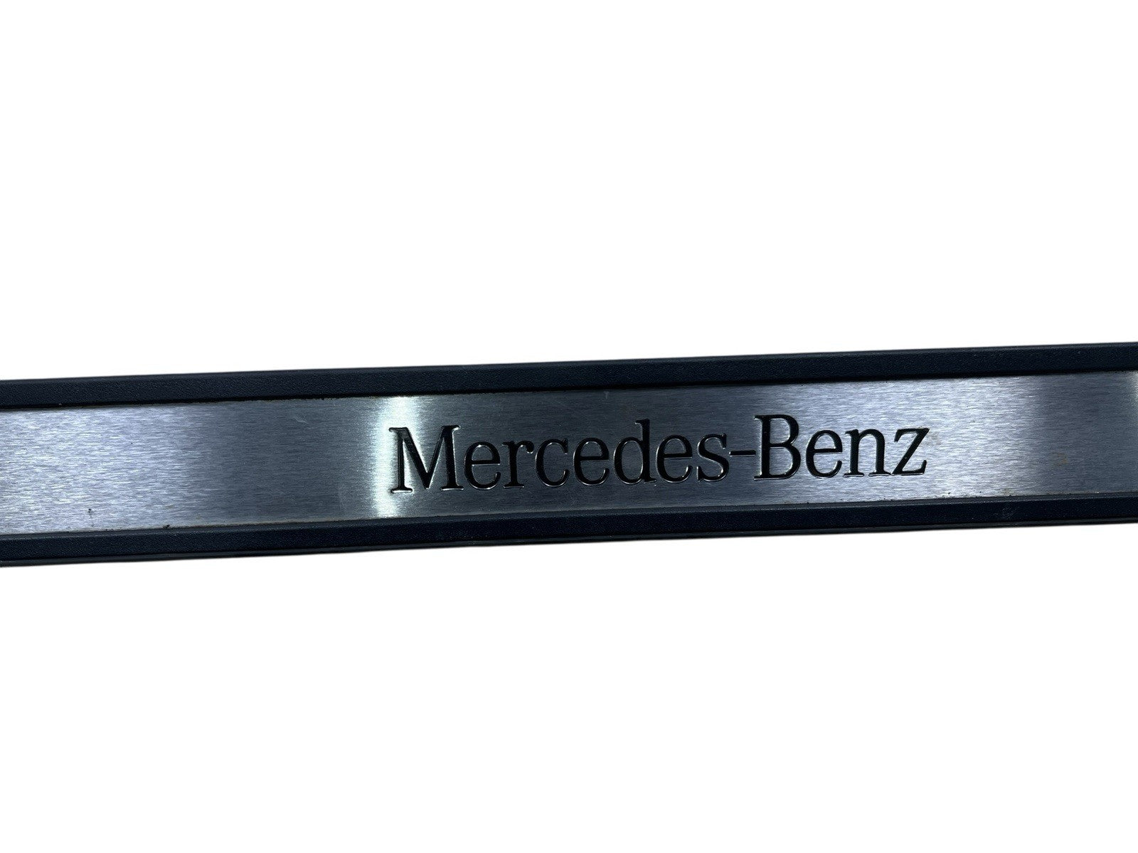 2006 MERCEDES-BENZ E 350 4MATIC Right Front Scuff Guard Trim A2116801435 OEM