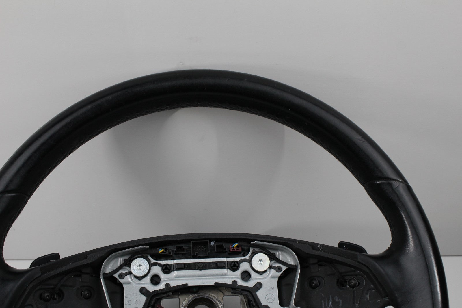 2010-13 MERCEDES E350 STEERING WHEEL WITH PADDLE SHIFTERS OEM A2124600403